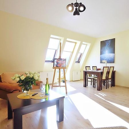 50 M Do Plazy Thobruk Apartamenty Piekna Dama Z Kolobrzegu Экстерьер фото
